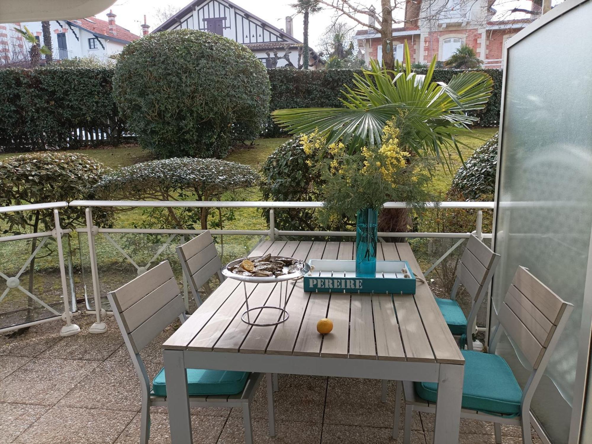 Appartement T2 En Front De Mer A Arcachon, Acces Direct Plage, Parking, Animaux Admis - Fr-1-374-201 Eksteriør bilde